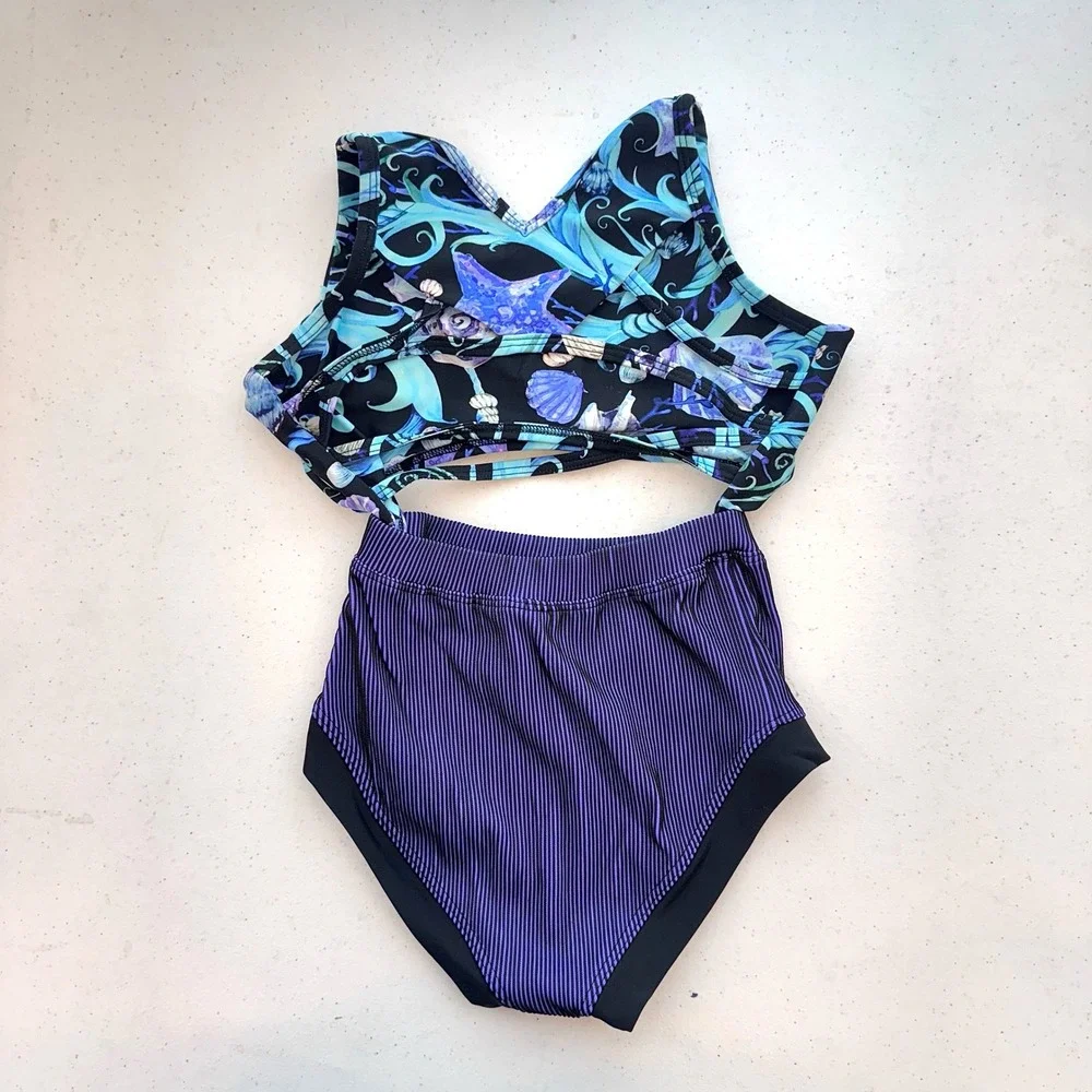 Dance to the Beach Kids Mermaid Seashell Swimsuit Set Bikini Top Bottoms Size LC